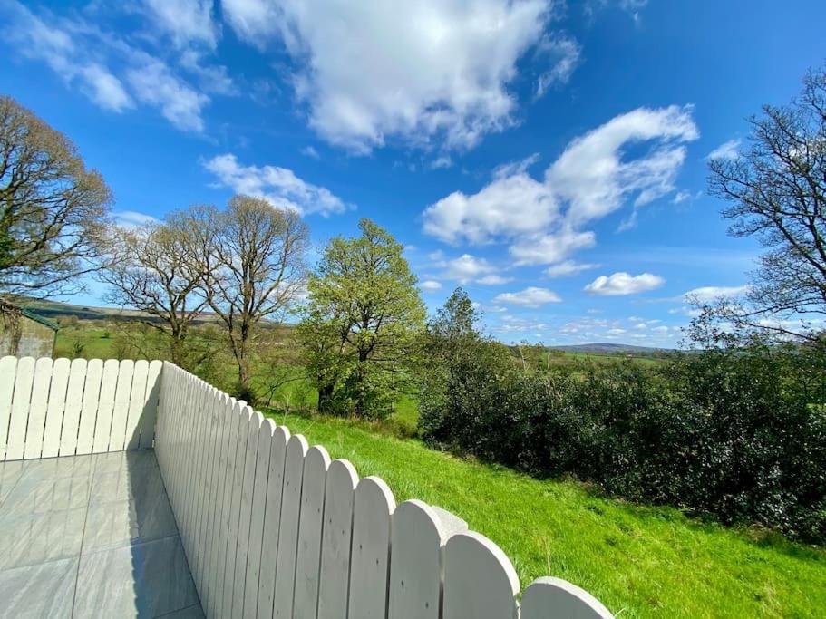 Villa Mill Farm Retreat Gortin Exterior foto